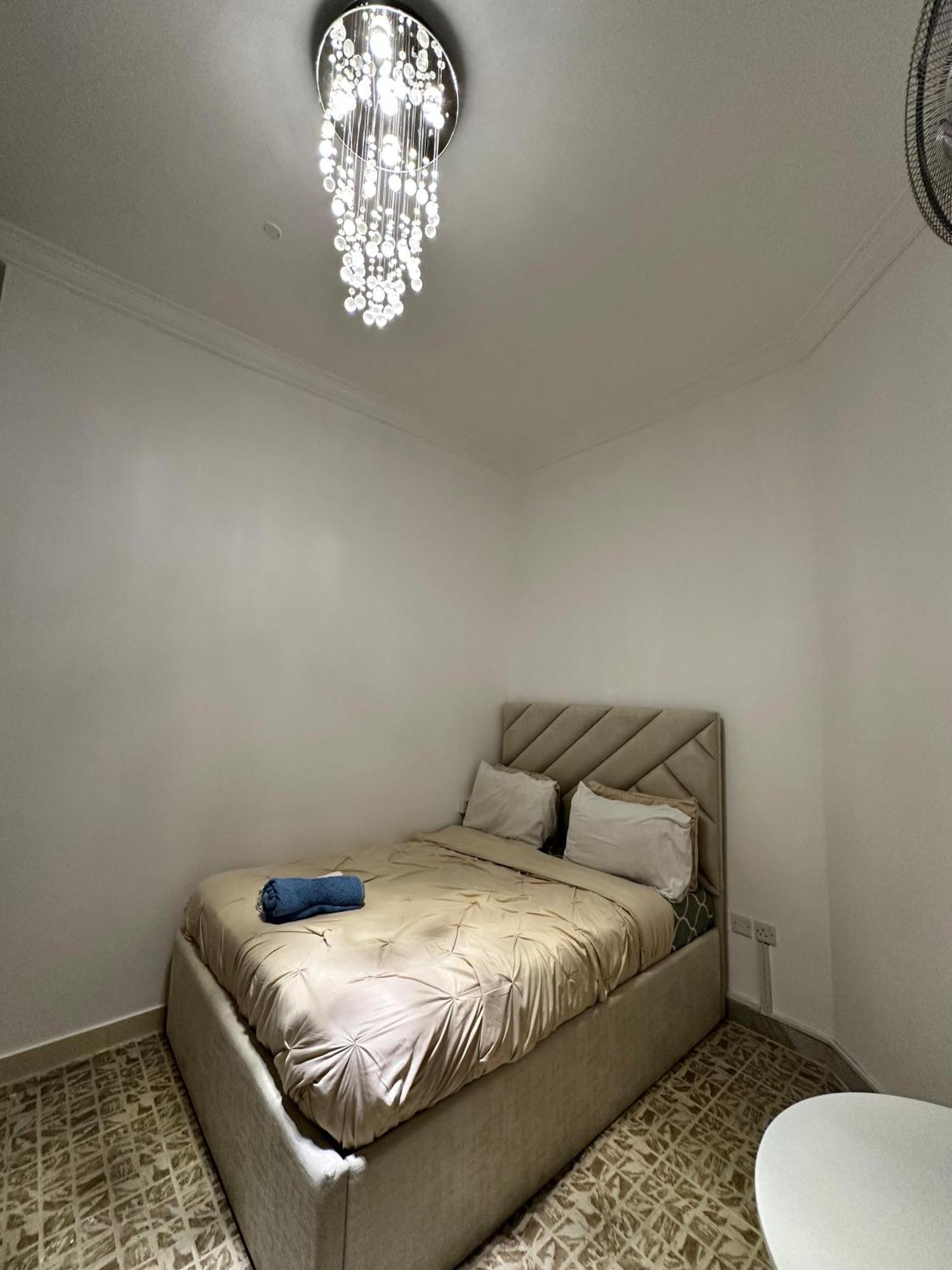 International Abu-Dhabi Hostel Villa Абу Даби Екстериор снимка