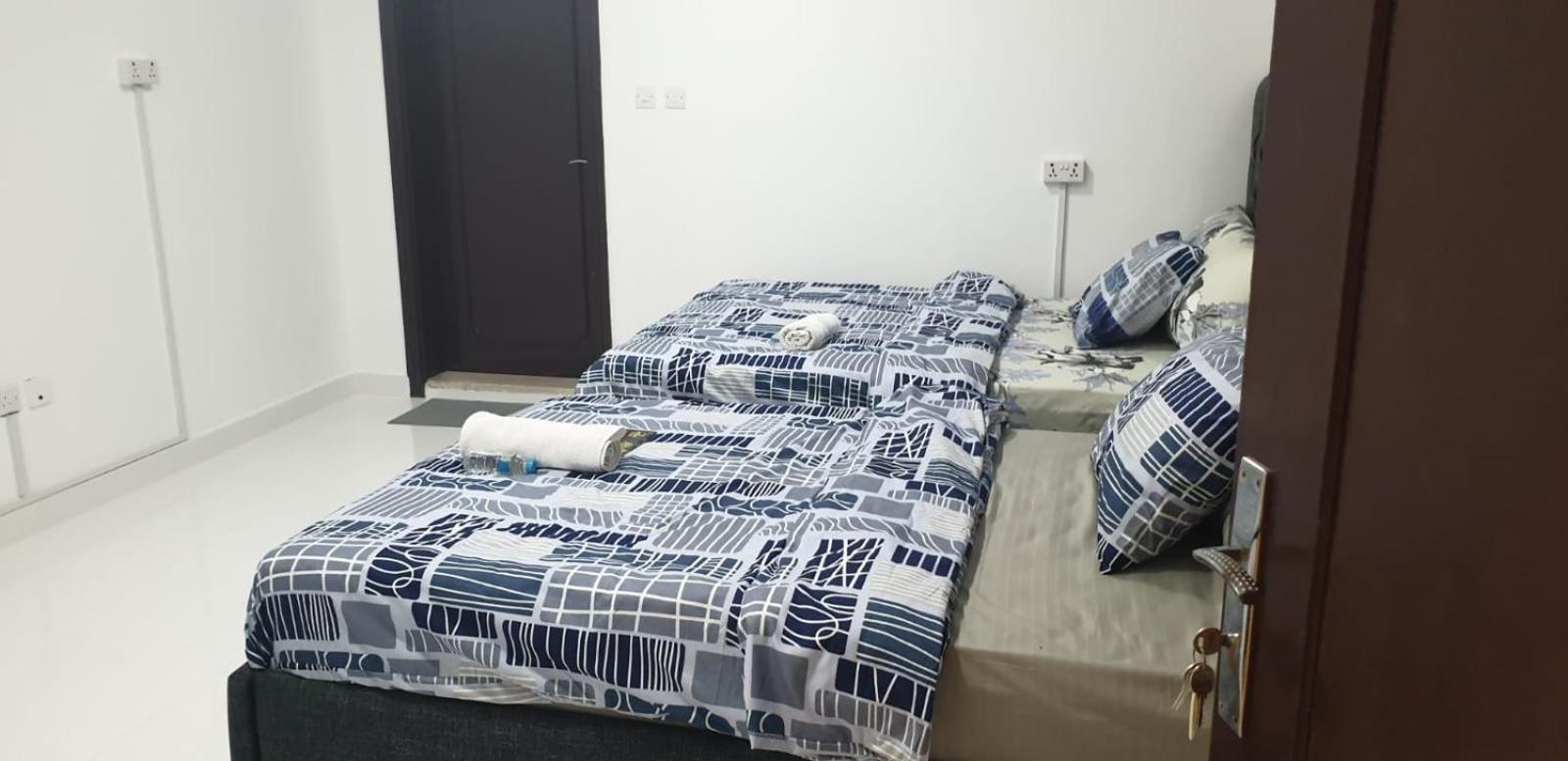 International Abu-Dhabi Hostel Villa Абу Даби Екстериор снимка