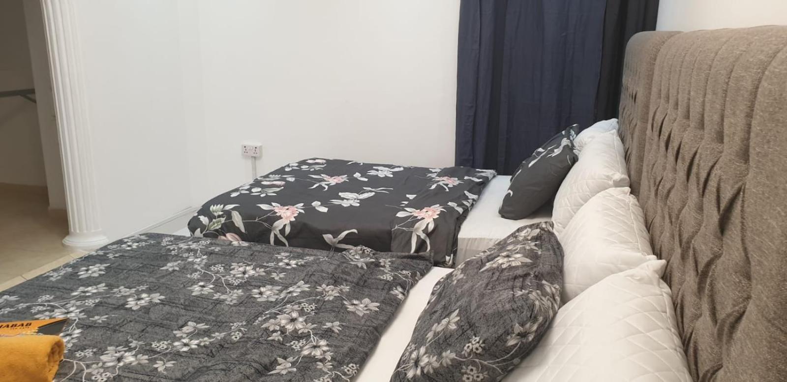 International Abu-Dhabi Hostel Villa Абу Даби Екстериор снимка