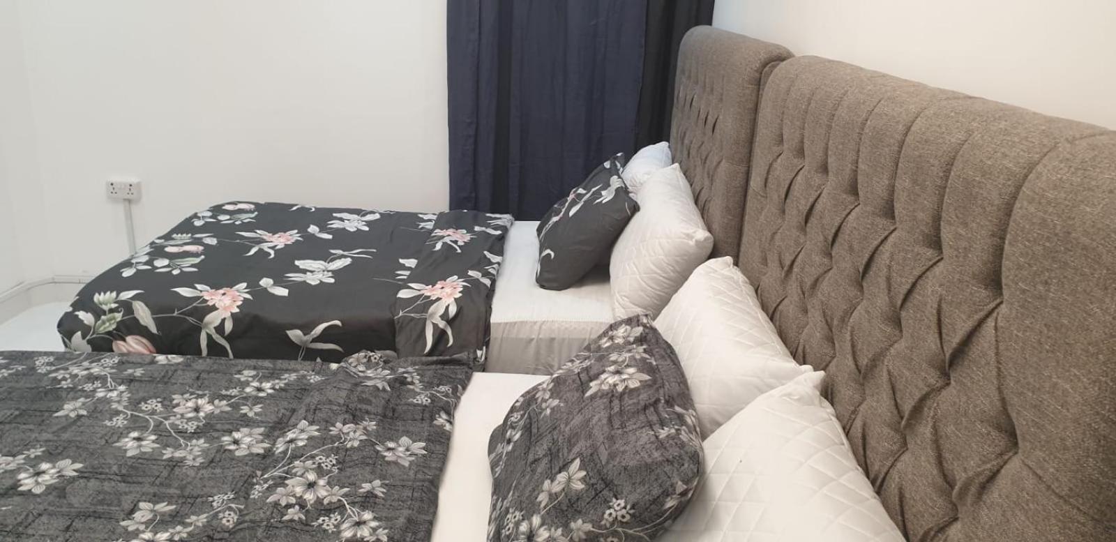 International Abu-Dhabi Hostel Villa Абу Даби Екстериор снимка